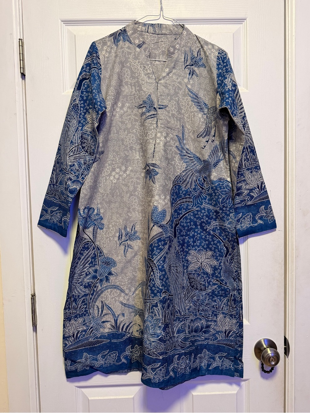 Blue & White Floral + Crane Print Midi Women's Kurti Dress - Picture 2 of 6